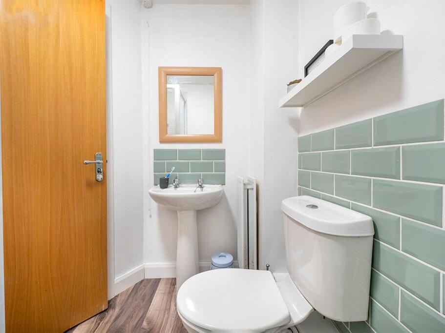 Lovely 2 Bedroom Apt At Ormeau Park W/ Free Parking 벨파스트 외부 사진