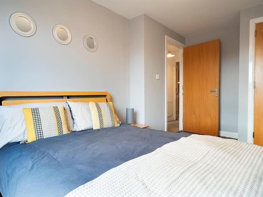 Lovely 2 Bedroom Apt At Ormeau Park W/ Free Parking 벨파스트 외부 사진